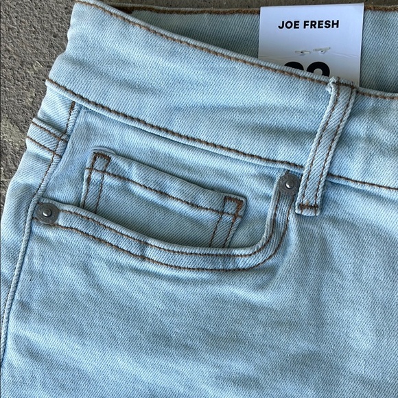 Joe Fresh light wash Blue Jean Shorts Mid-Thigh - Picture 4 of 16